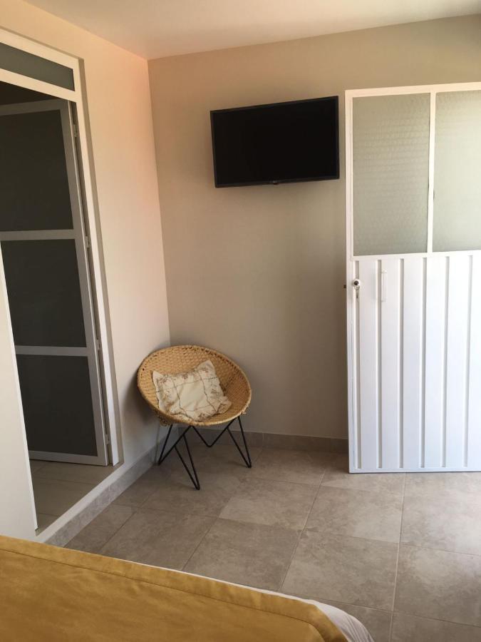 Tababela Airport B&B Luaran gambar