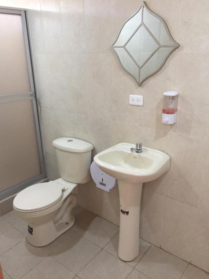 Tababela Airport B&B Luaran gambar